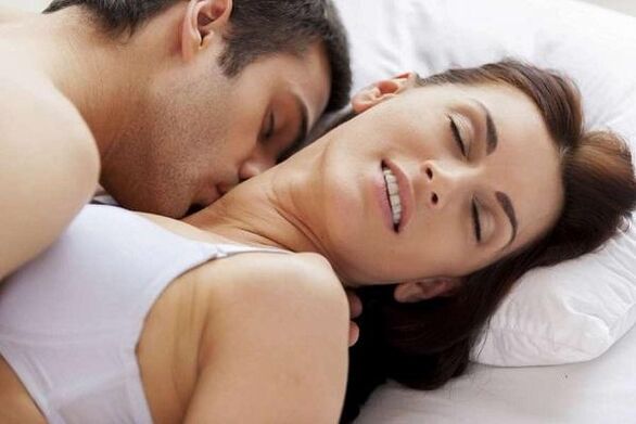 Intimacy and discharge from a member of a man with sexual excitement